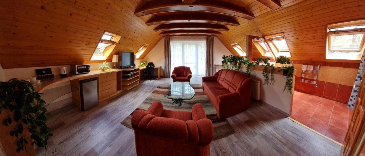 Platan Panzio Hotell Dobogoko Eksteriør bilde